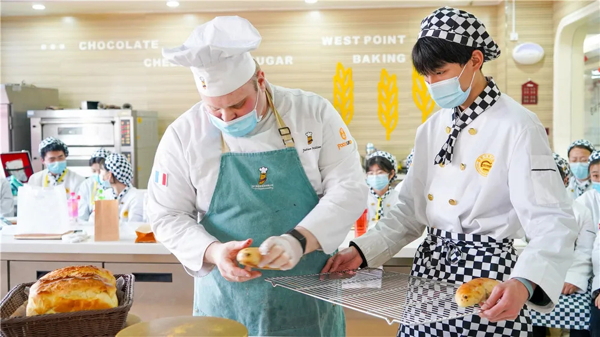 ЮIWc決